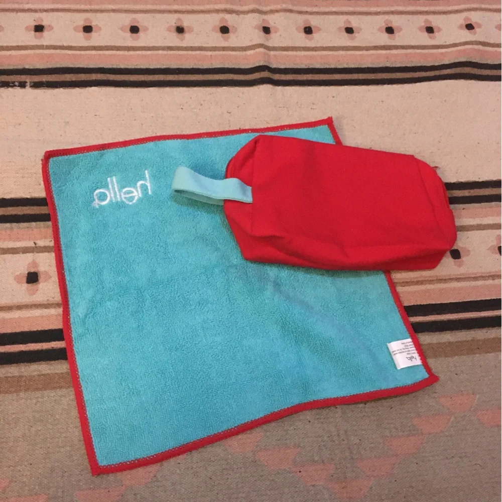 Hello cosmetic beauty bag & Face towel 100% cotton new blue & red NEW